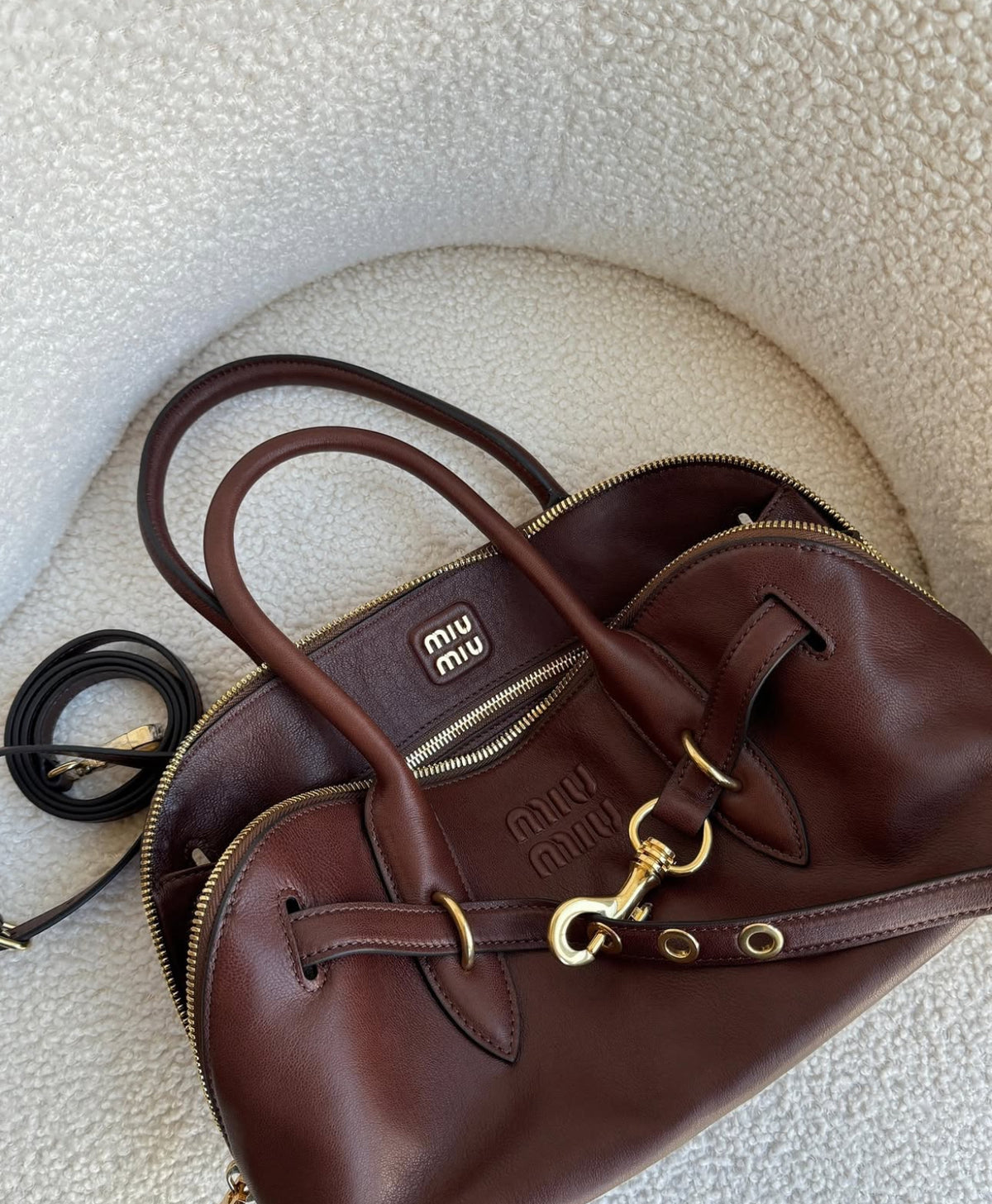 Bolsa Miumiu Aventure Couro