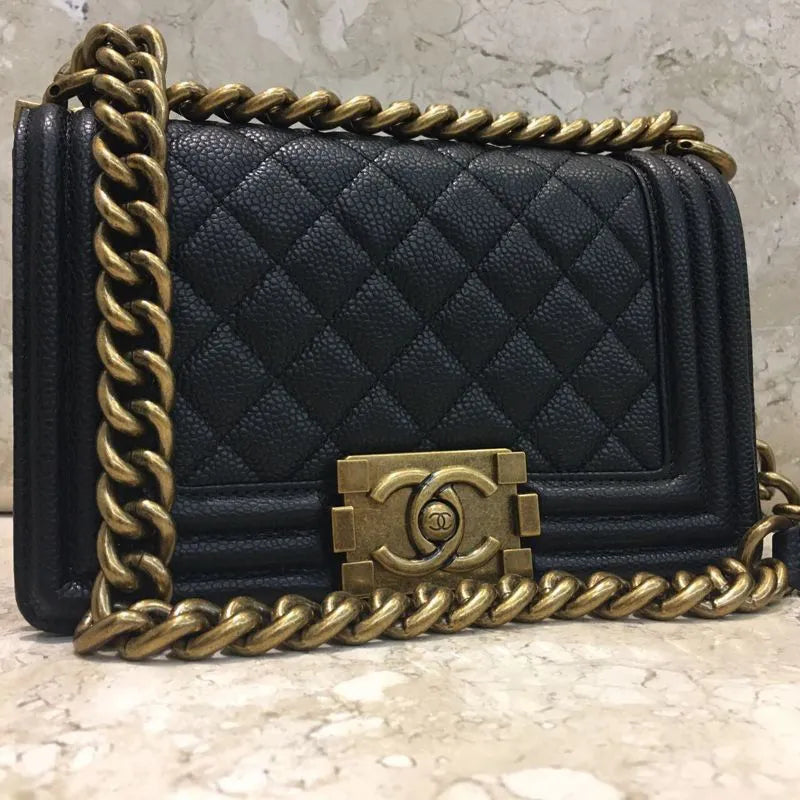 BOLSA CC LE BOY MATELASSE COURO CAVIAR