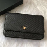 BOLSA CC WOC CHEVRON CAVIAR