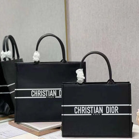 BOLSA DIOR BOOK TOTE CONSTELLATION EMBROIDERED