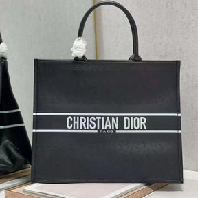 BOLSA DIOR BOOK TOTE CONSTELLATION EMBROIDERED