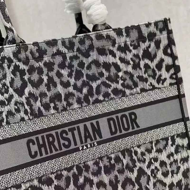 BOLSA DIOR BOOK TOTE EMBROIDERED LEOPARD