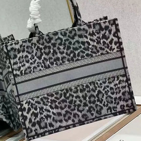 BOLSA DIOR BOOK TOTE EMBROIDERED LEOPARD