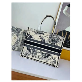 BOLSA DIOR BOOK TOTE EMBROIDERED