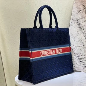 BOLSA DIOR BOOK TOTE EMBROIDERED VELVET M1286