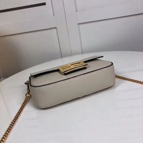 BOLSA FENDI BAGUETTE F2467