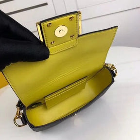 BOLSA FENDI BAGUETTE F2467