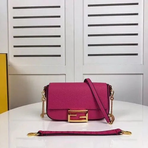 BOLSA FENDI BAGUETTE F2467