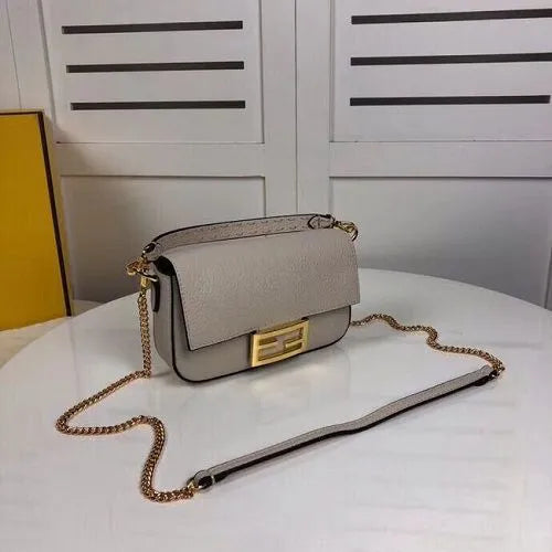 BOLSA FENDI BAGUETTE F2467