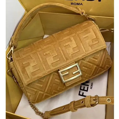 BOLSA FENDI BAGUETTE SHOULDER BAG 8BR771