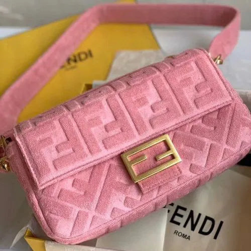BOLSA FENDI BAGUETTE SHOULDER BAG 8BR771