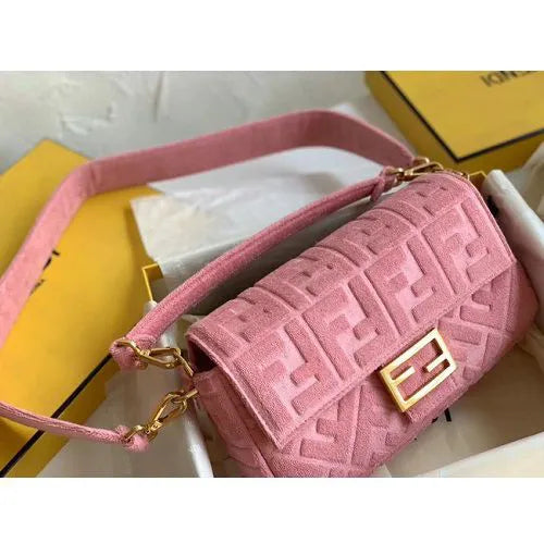 BOLSA FENDI BAGUETTE SHOULDER BAG 8BR771