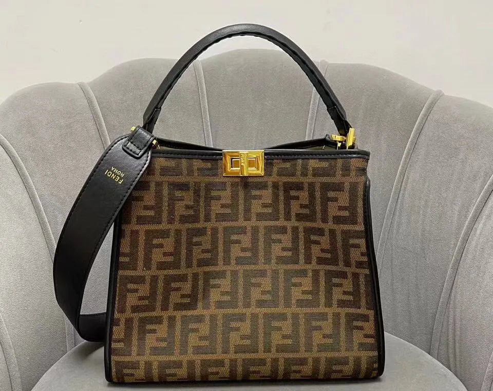 BOLSA FENDI PEEKABOO