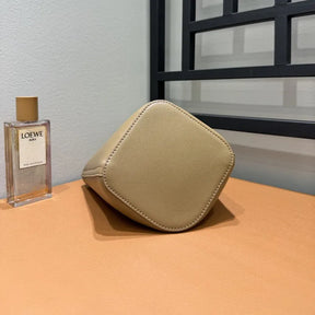 BOLSA LOEWE PEEBLE BUCKET