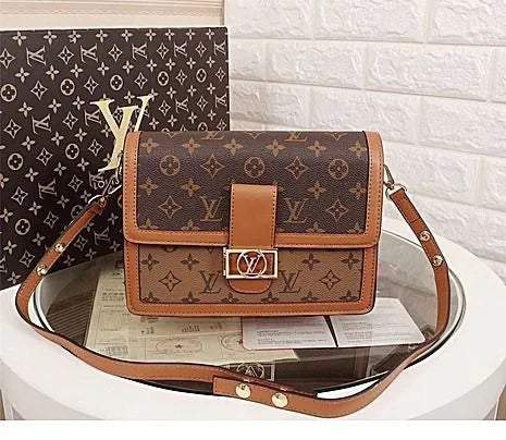 BOLSA LOUIS VUITTON DAUPHINE REVERSE MONOGRAM