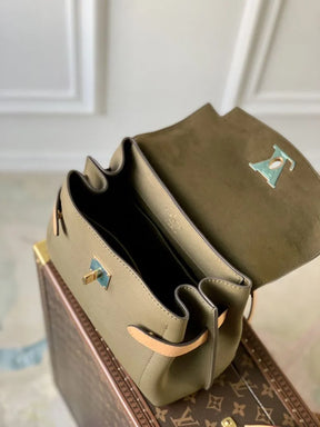Bolsa Louis Vuitton Lockme Ever