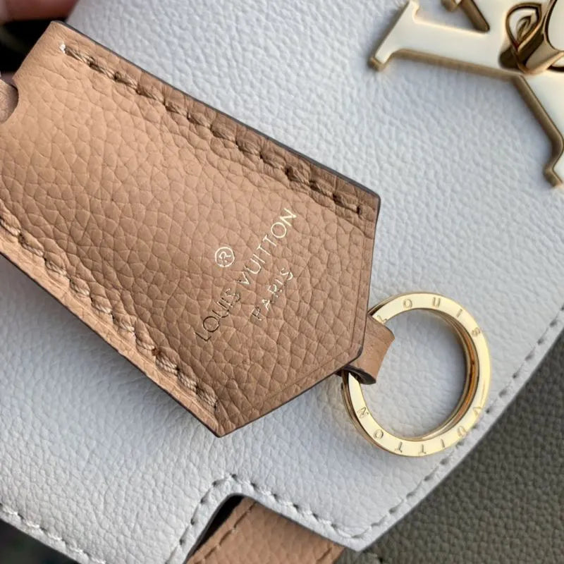 Bolsa Louis Vuitton Lockme Ever