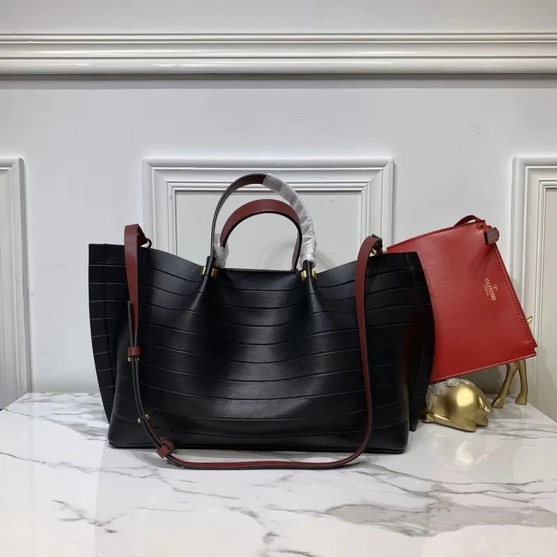 BOLSA VALENTINO BAR EMBOSSING V0099F