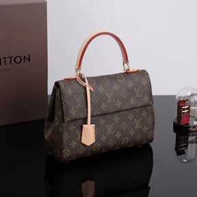 BOLSA LOUIS VUITTON CLUNY BB MONOGRAM CANVAS M42738