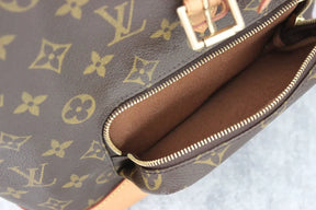 MOCHILA LOUIS VUITTON MONTSOURIS MONOGRAM